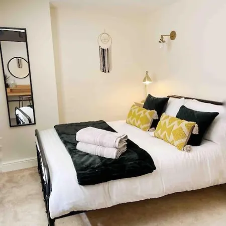 Appartement Riverside - *