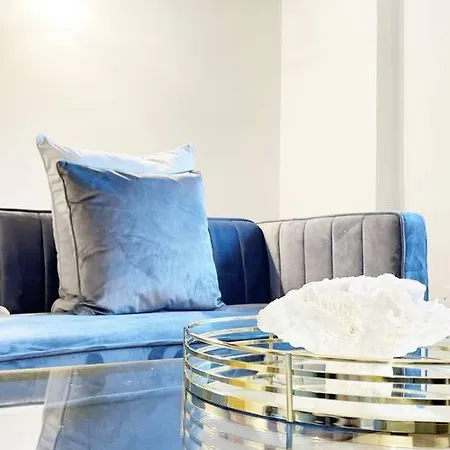 Riverside - 公寓 *